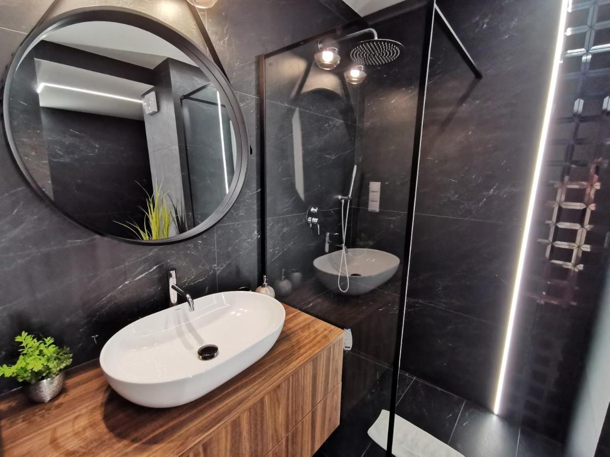 Apartamenty Kielce- Apartament Szmaragd Przy Zalew Kielecki, Faktura, Parking, Centrum Dış mekan fotoğraf